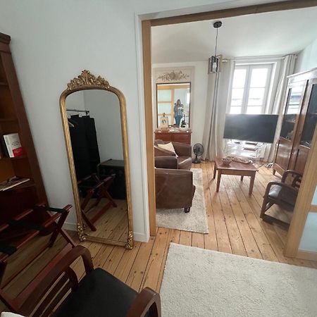 Le Logis Des Templiers Vieux Port Apartment Ла Рошел Екстериор снимка