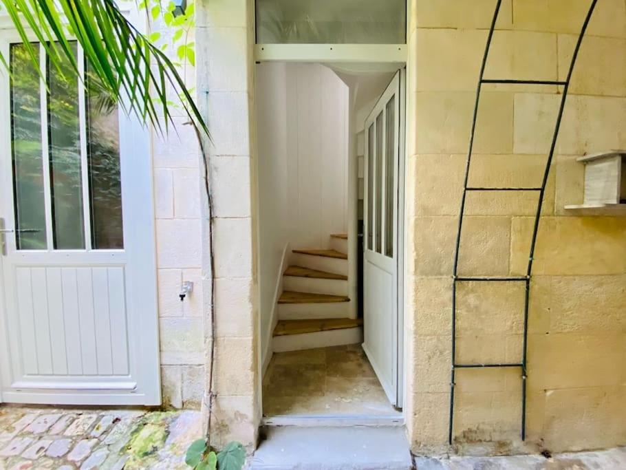 Le Logis Des Templiers Vieux Port Apartment Ла Рошел Екстериор снимка