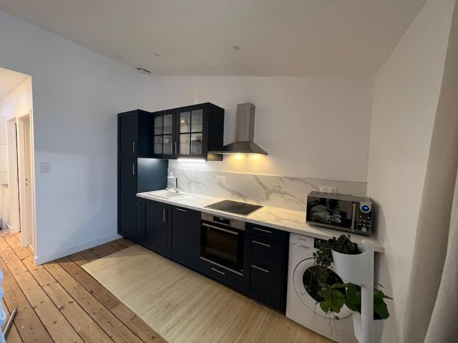 Le Logis Des Templiers Vieux Port Apartment Ла Рошел Екстериор снимка