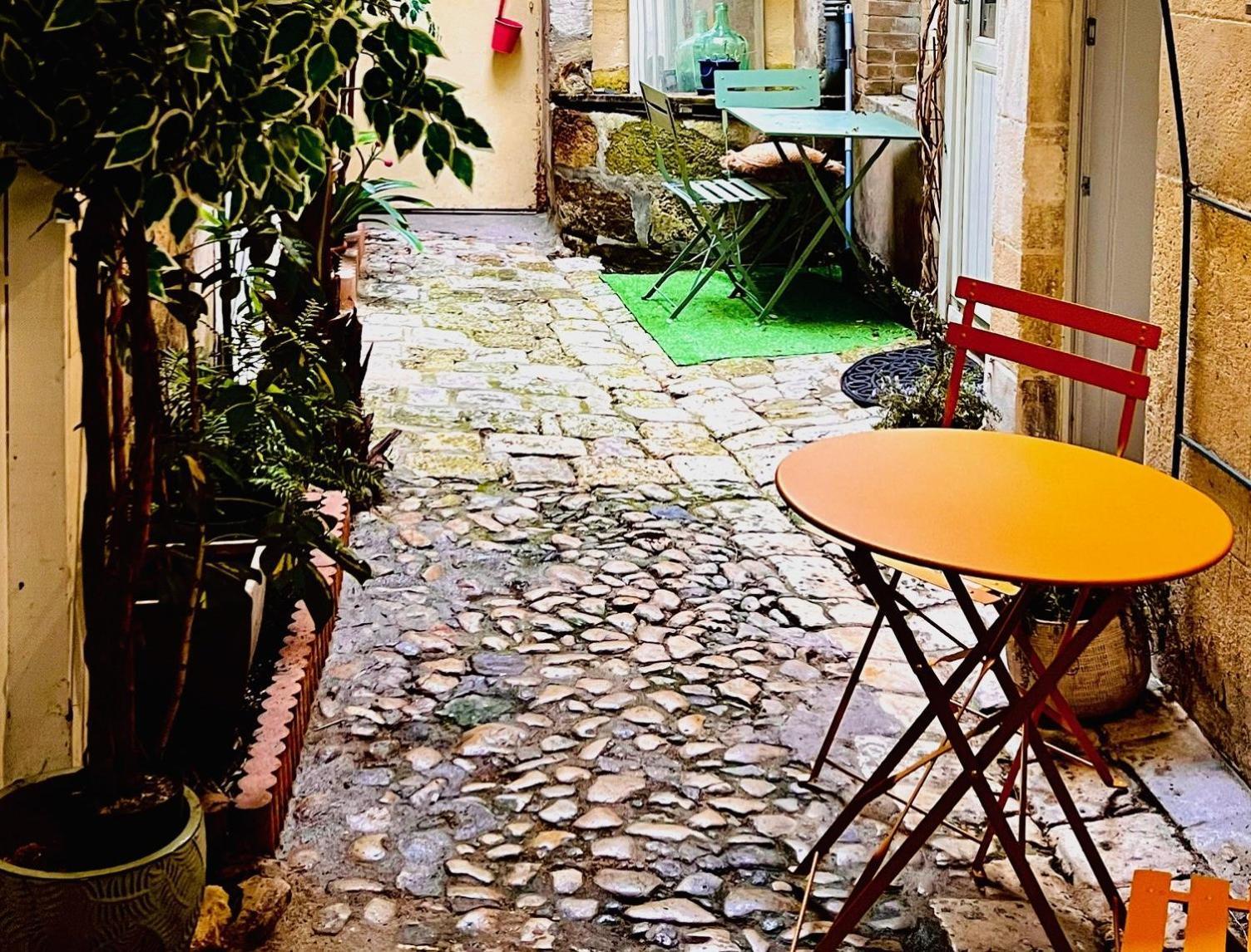 Le Logis Des Templiers Vieux Port Apartment Ла Рошел Екстериор снимка